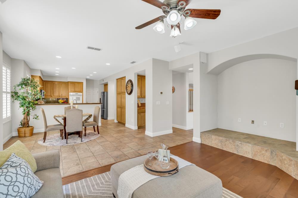 Detail Gallery Image 21 of 60 For 200 Orrington Cir, Sacramento,  CA 95835 - 4 Beds | 3/1 Baths
