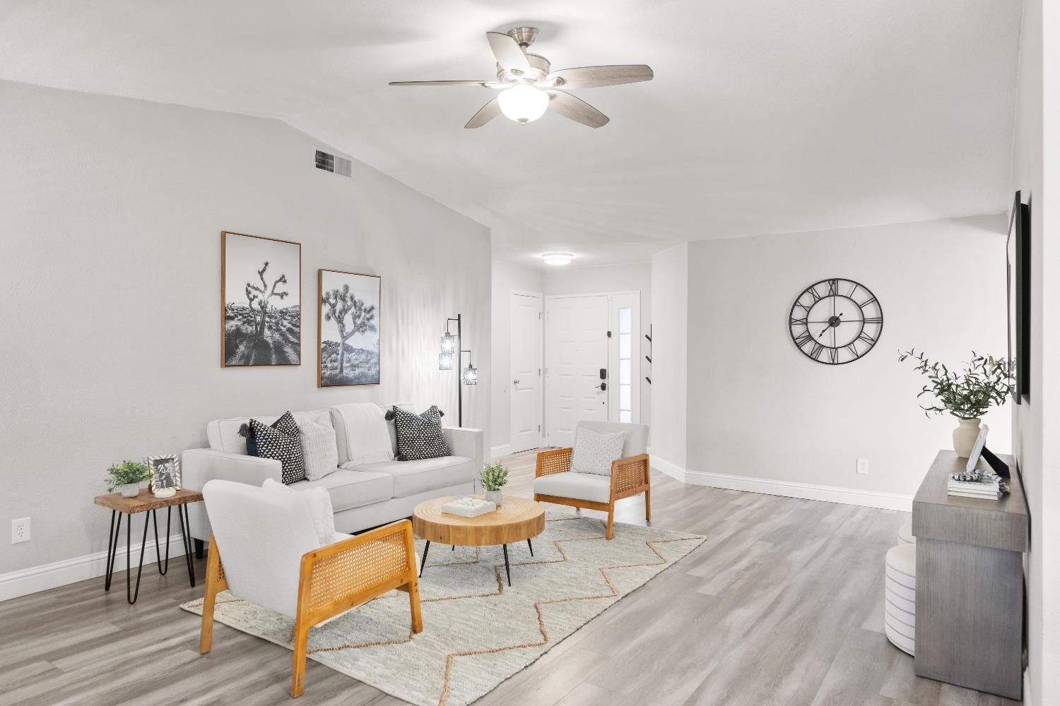 Detail Gallery Image 19 of 56 For 92 Hermes Cir, Sacramento,  CA 95823 - 3 Beds | 2 Baths