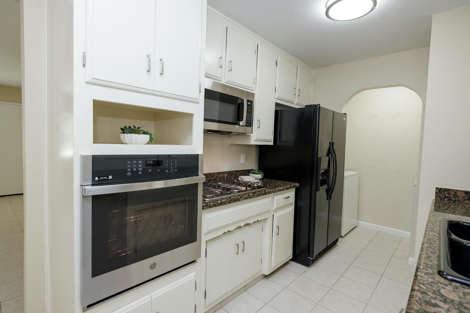 Detail Gallery Image 11 of 26 For 215 Floyd Ave #7,  Modesto,  CA 95350 - 1 Beds | 1 Baths