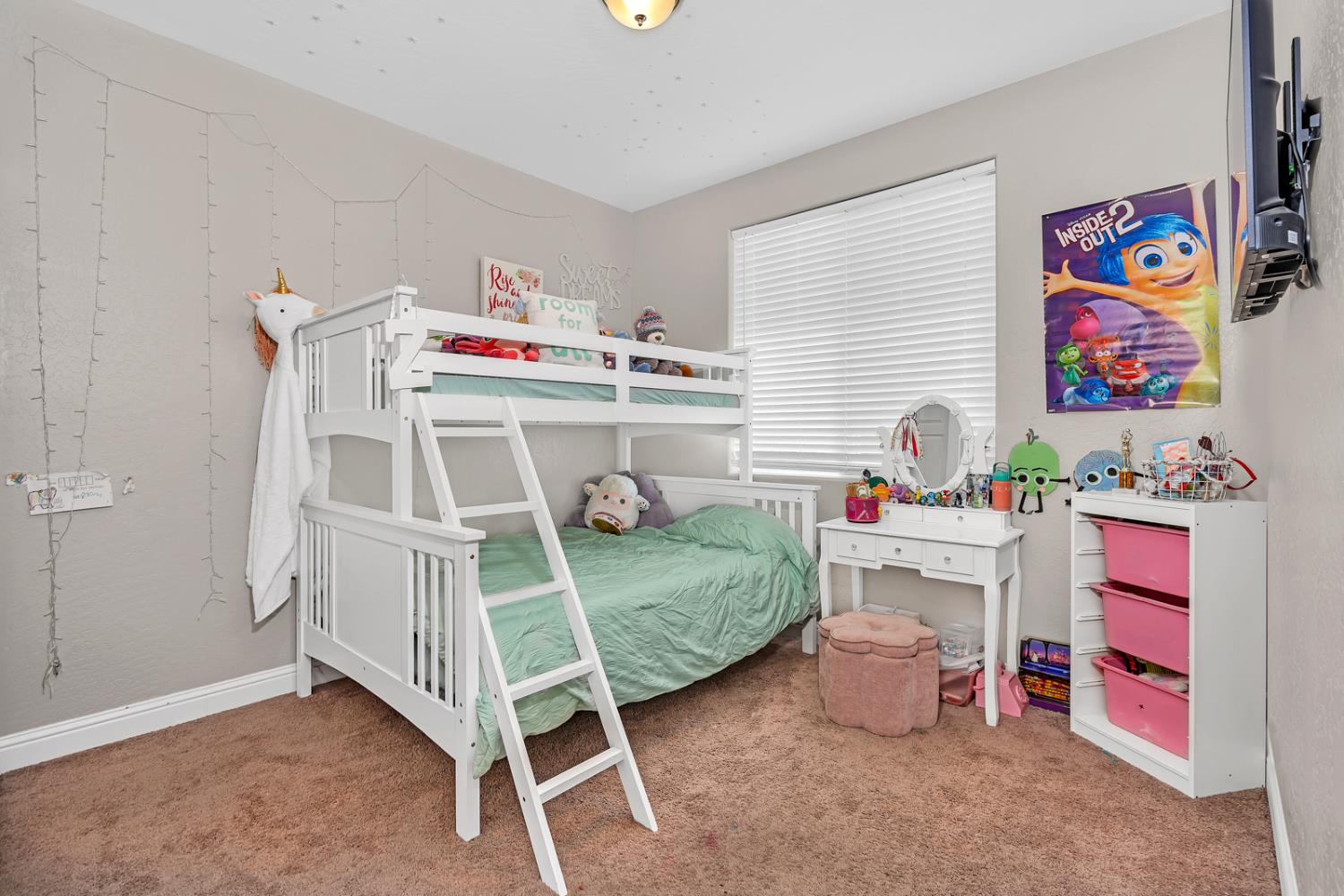 Detail Gallery Image 27 of 46 For 2040 Edwards St, Los Banos,  CA 93635 - 4 Beds | 3 Baths