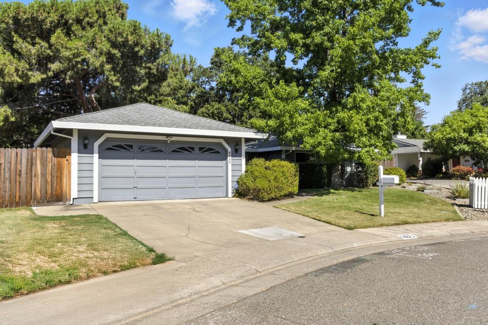Detail Gallery Image 2 of 36 For 6023 Garden Towne Way, Orangevale,  CA 95662 - 3 Beds | 2 Baths