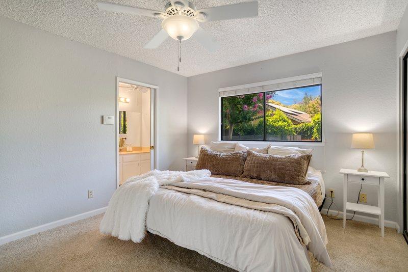 Detail Gallery Image 16 of 33 For 8216 Oakenshaw Way, Orangevale,  CA 95662 - 3 Beds | 2 Baths