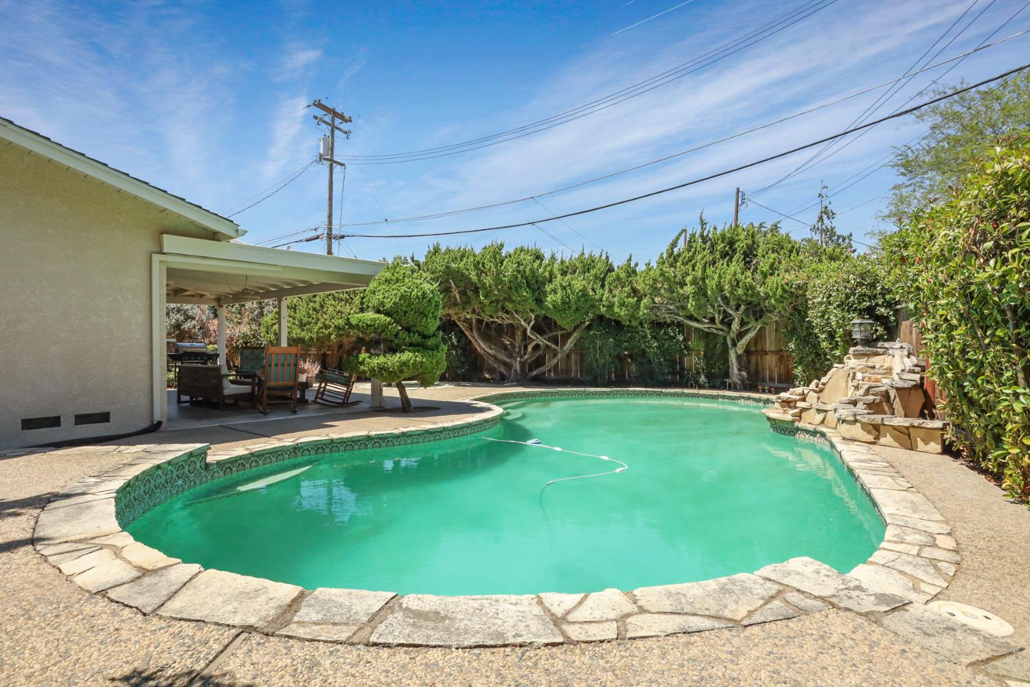 Detail Gallery Image 52 of 66 For 241 Charlemagne Way, Modesto,  CA 95350 - 4 Beds | 2 Baths