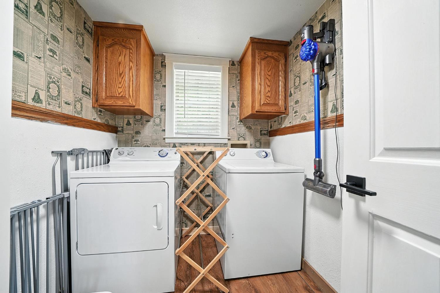 Detail Gallery Image 35 of 54 For 8201 Highway 49, Mokelumne Hill,  CA 95245 - 3 Beds | 2/1 Baths