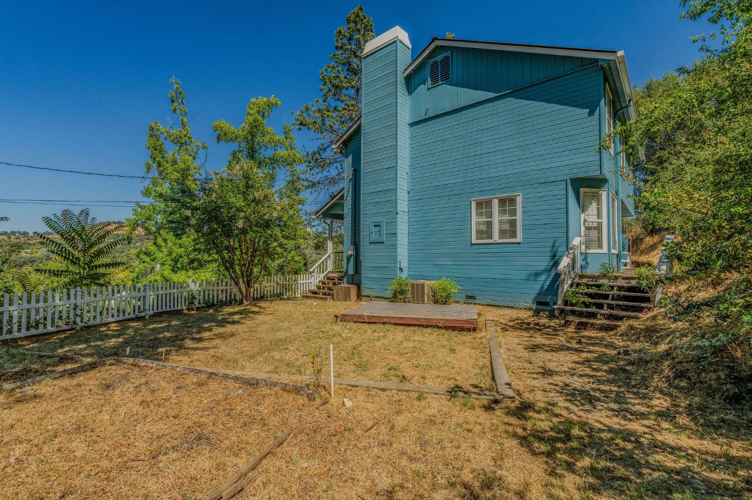 Detail Gallery Image 12 of 54 For 8201 Highway 49, Mokelumne Hill,  CA 95245 - 3 Beds | 2/1 Baths