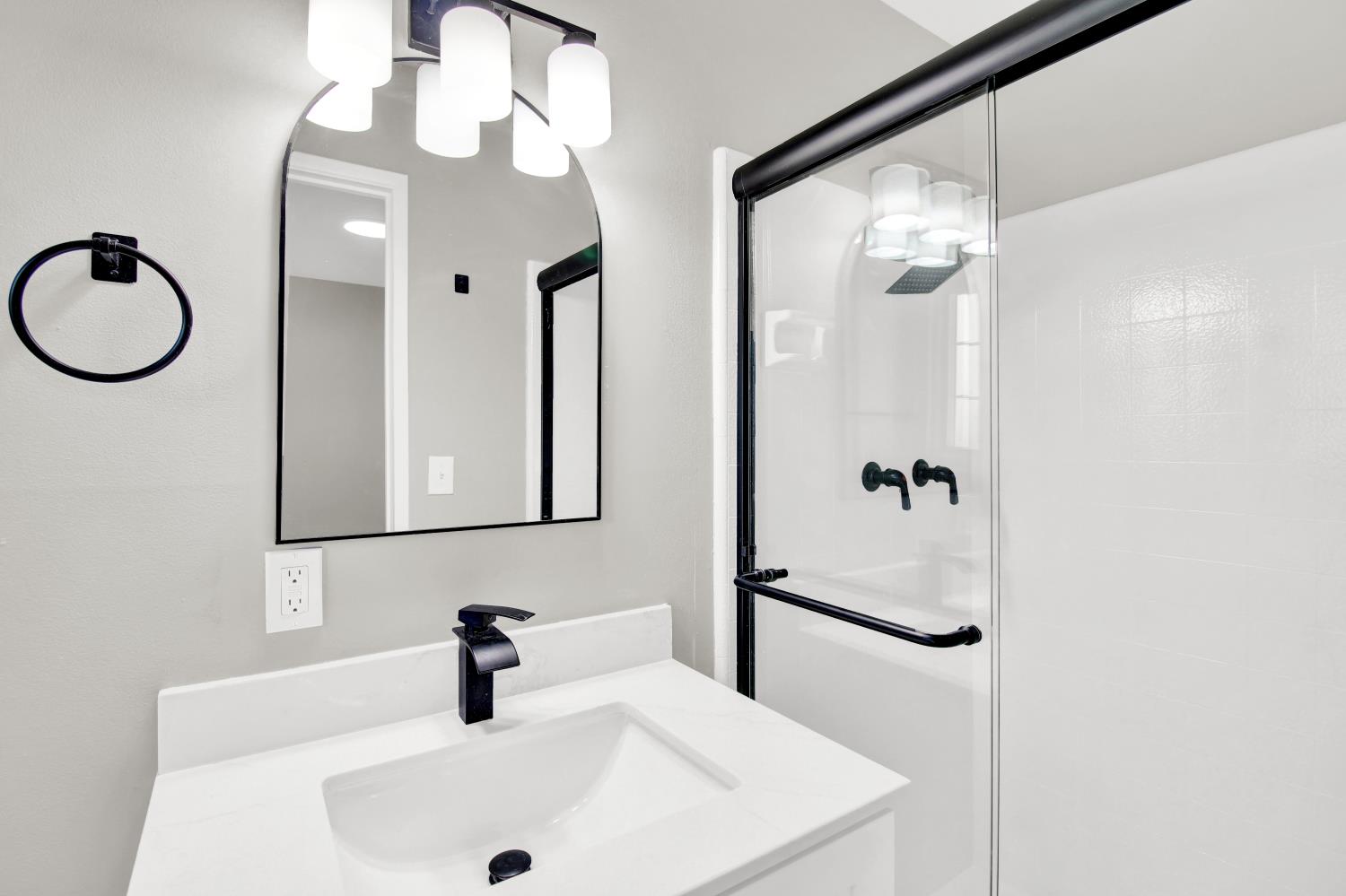 Detail Gallery Image 37 of 45 For 3212 Lotus Ct, Ceres,  CA 95307 - 3 Beds | 2 Baths