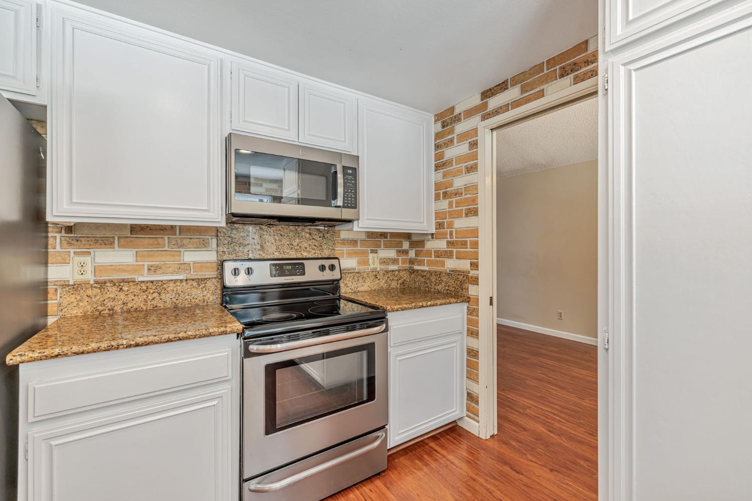 Detail Gallery Image 18 of 38 For 5544 Montia Ct, Orangevale,  CA 95662 - 4 Beds | 2/1 Baths