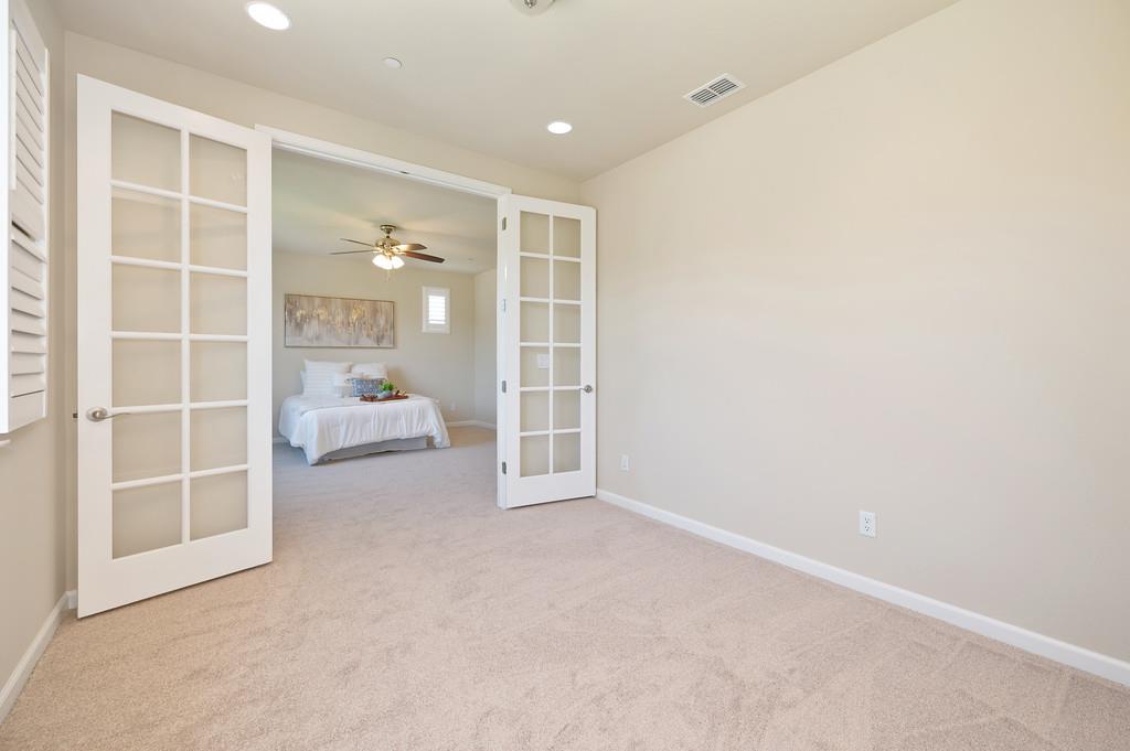 Detail Gallery Image 16 of 40 For 3096 Apache St, West Sacramento,  CA 95691 - 4 Beds | 3 Baths