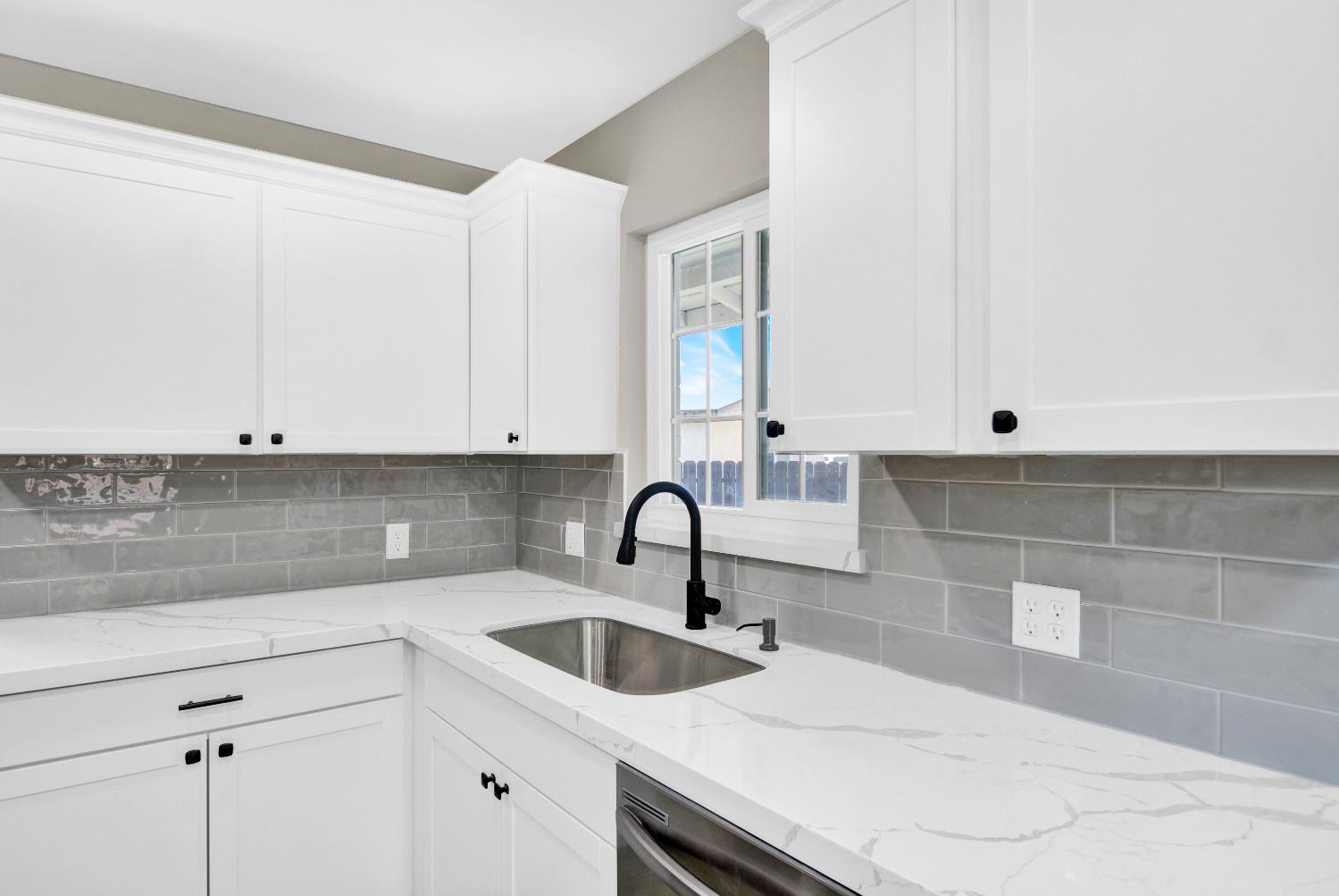 Detail Gallery Image 15 of 45 For 3212 Lotus Ct, Ceres,  CA 95307 - 3 Beds | 2 Baths