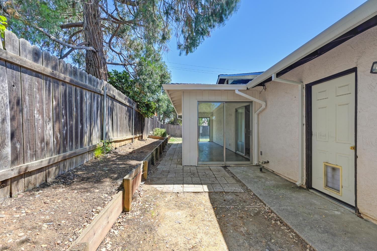 Detail Gallery Image 34 of 41 For 104 Briarcliff Ct, Folsom,  CA 95630 - 3 Beds | 2 Baths