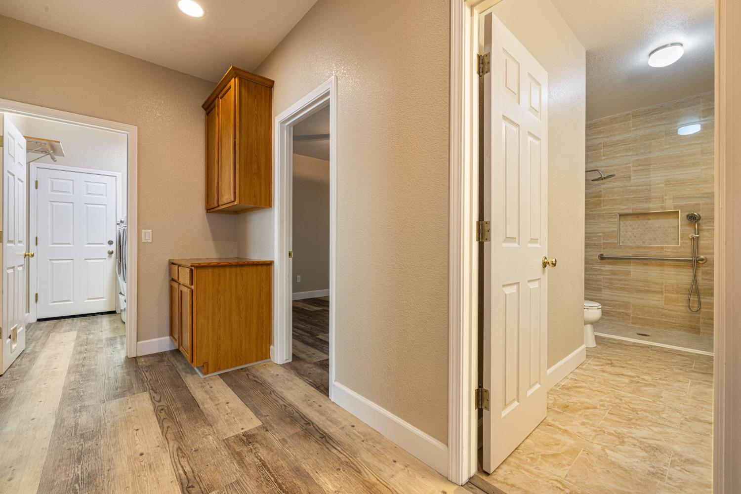 Detail Gallery Image 23 of 55 For 3917 Dragoo Park Dr, Modesto,  CA 95356 - 4 Beds | 2 Baths
