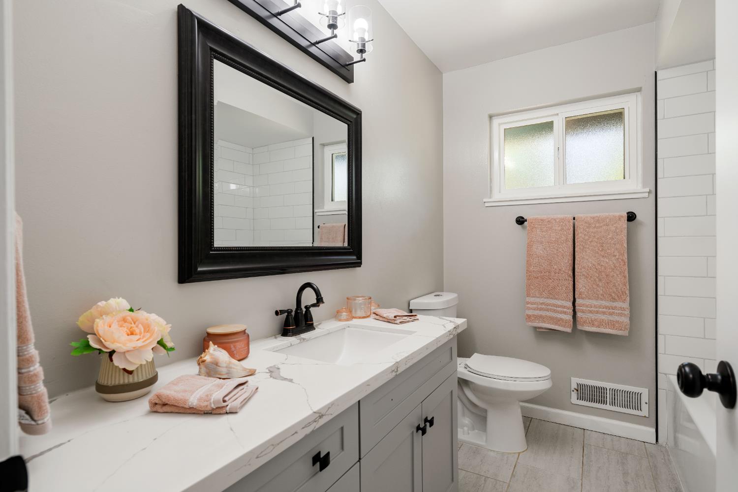 Detail Gallery Image 25 of 49 For 9100 La Serena Dr, Fair Oaks,  CA 95628 - 3 Beds | 2 Baths