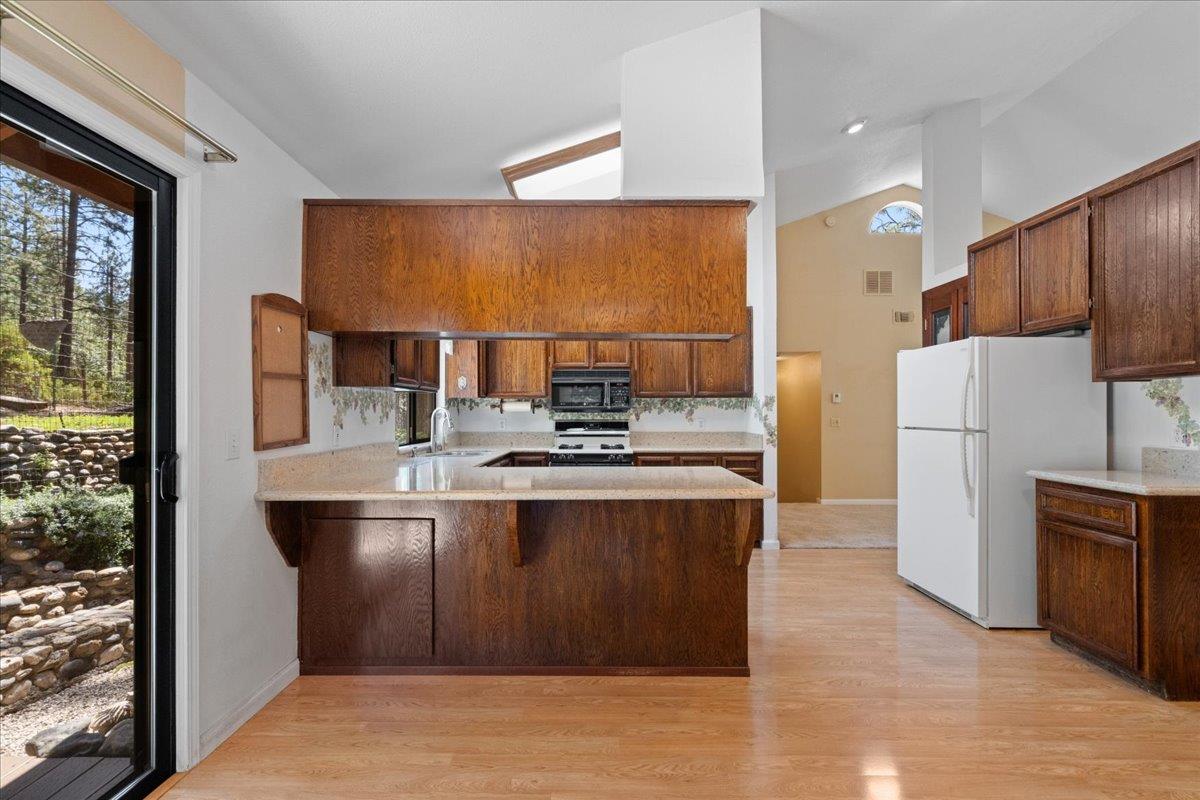 Detail Gallery Image 10 of 33 For 20780 Natures Way, Colfax,  CA 95713 - 3 Beds | 2 Baths