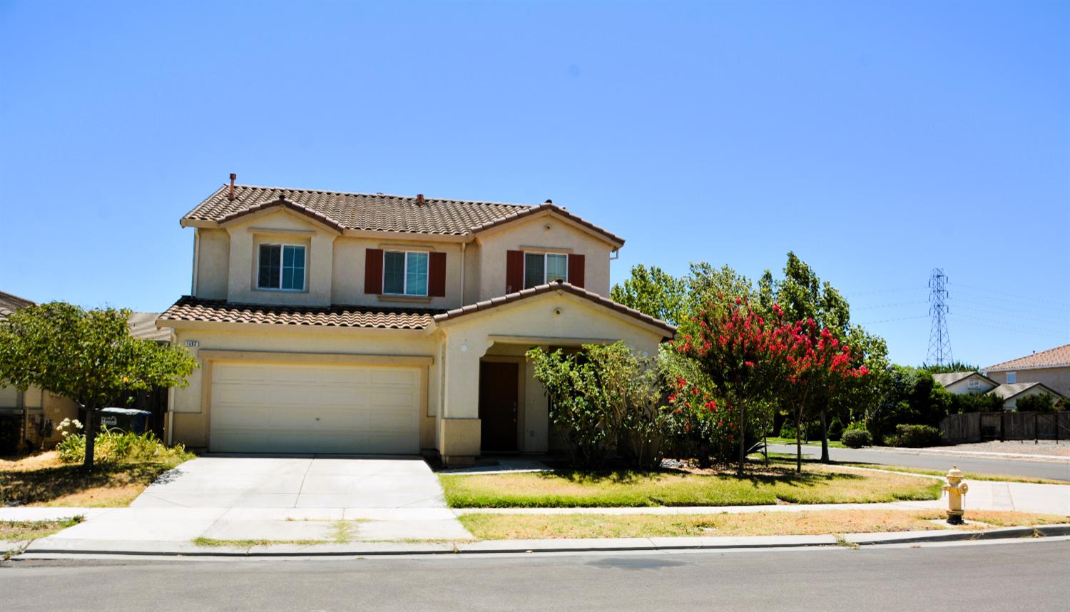 Detail Gallery Image 3 of 29 For 1492 Antioch Ct, Merced,  CA 95348 - 5 Beds | 2/1 Baths