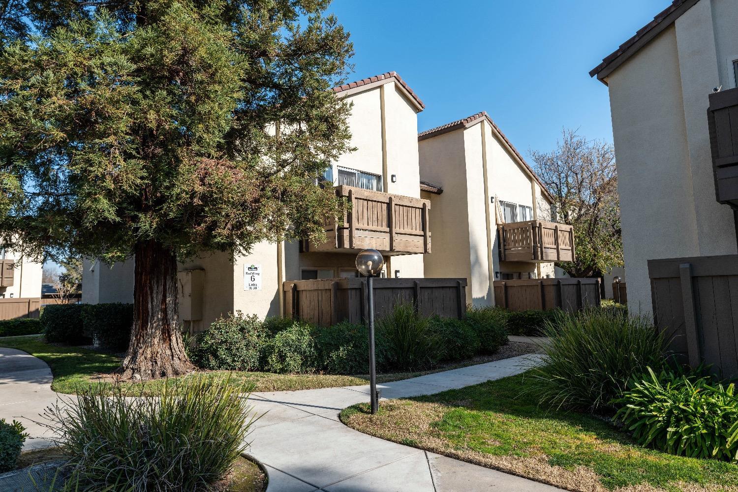 Detail Gallery Image 2 of 10 For 3701 Colonial Dr #34,  Modesto,  CA 95350 - 1 Beds | 1 Baths