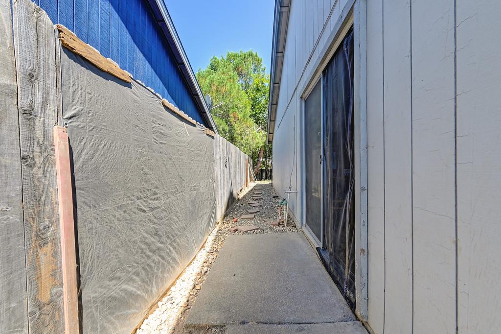 Detail Gallery Image 17 of 40 For 5500 E Knoll Dr, Fair Oaks,  CA 95628 - – Beds | – Baths
