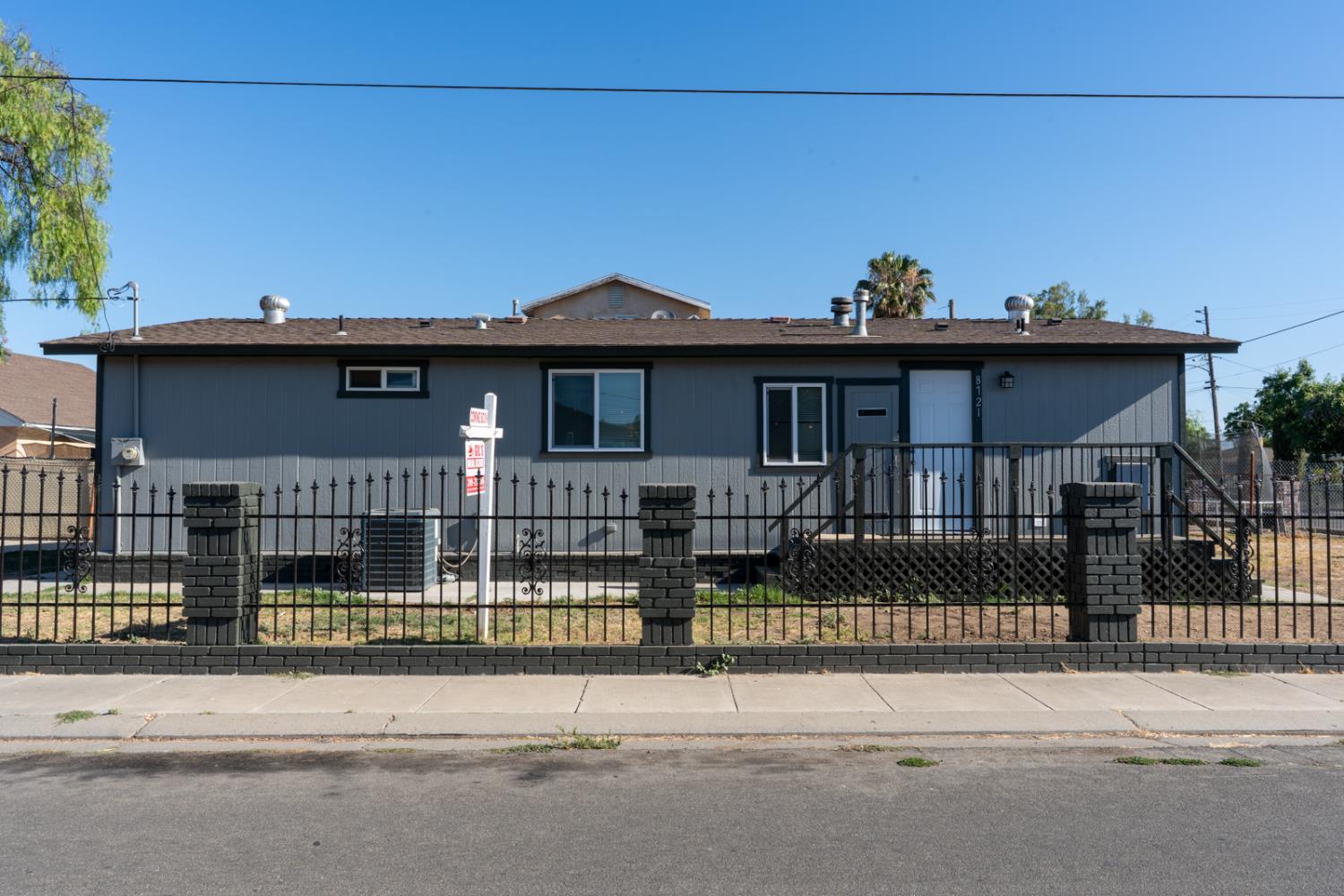 Detail Gallery Image 4 of 39 For 8721 Laird St, Patterson,  CA 95363 - 3 Beds | 2 Baths