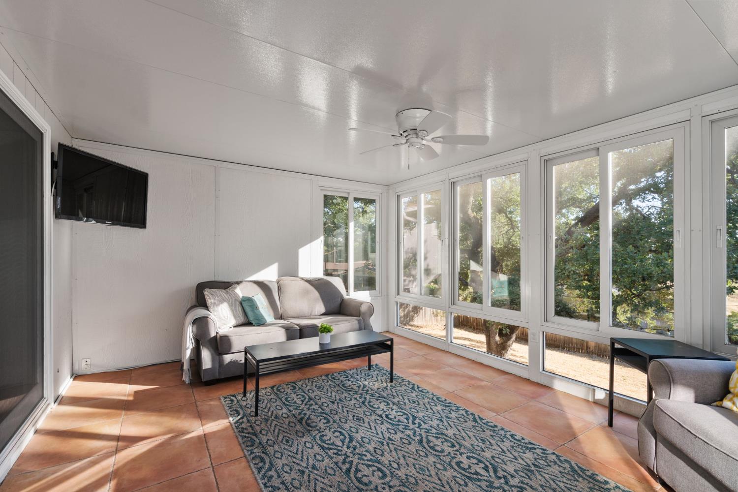 Detail Gallery Image 19 of 29 For 3960 Rustic Rd, Cameron Park,  CA 95682 - 3 Beds | 2 Baths