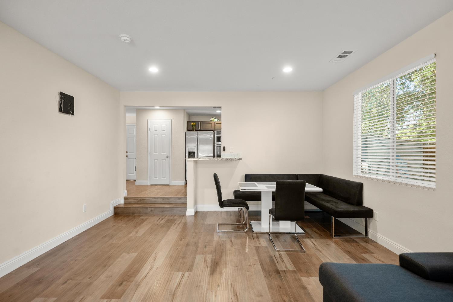 Detail Gallery Image 26 of 60 For 6936 Kon Tiki Dr, Orangevale,  CA 95662 - 4 Beds | 2/1 Baths