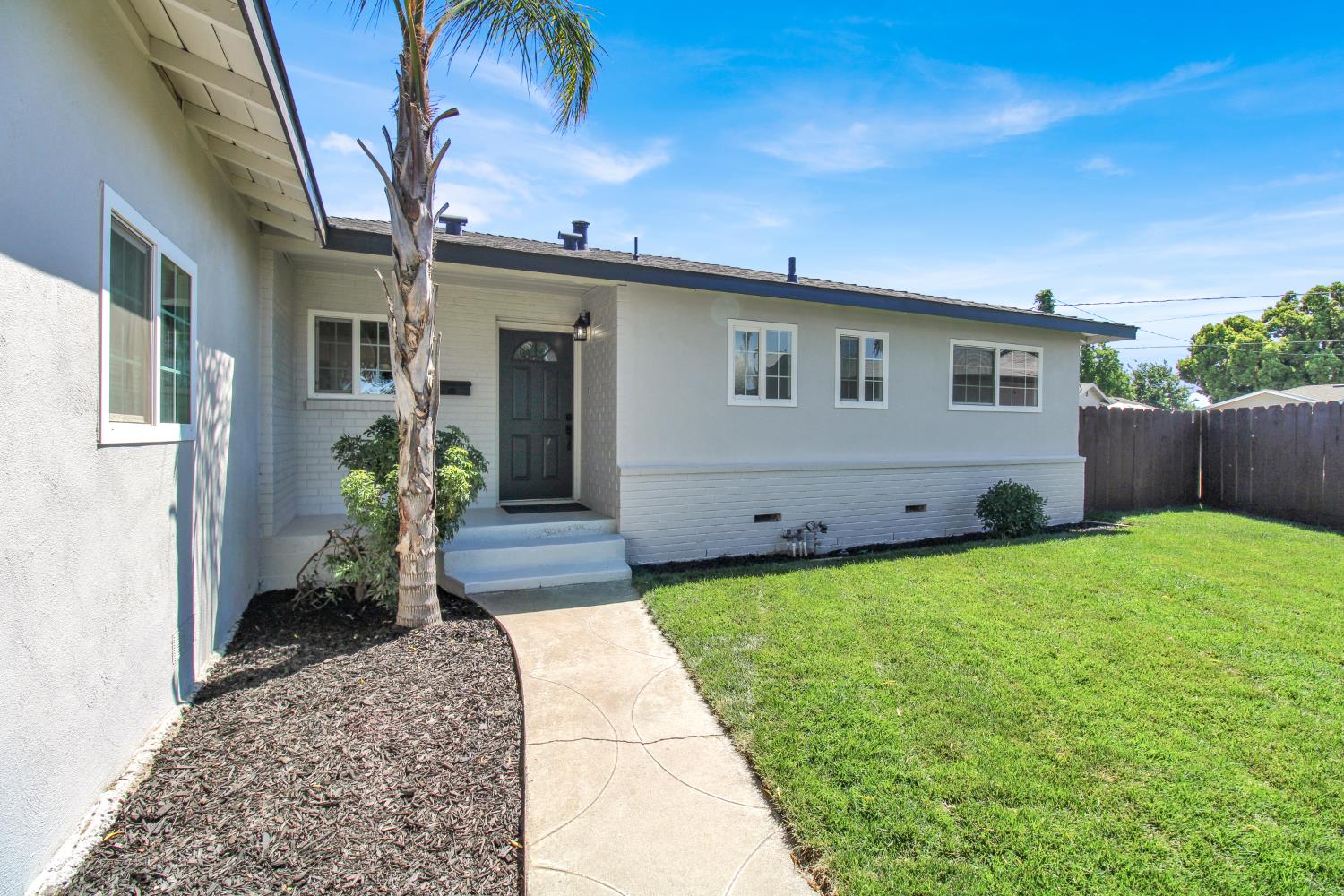 Detail Gallery Image 9 of 45 For 3212 Lotus Ct, Ceres,  CA 95307 - 3 Beds | 2 Baths