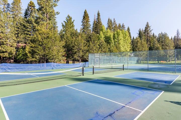 Detail Gallery Image 28 of 35 For 33840 Upper Leland Rd #B,  Pinecrest,  CA 95364 - 3 Beds | 2 Baths