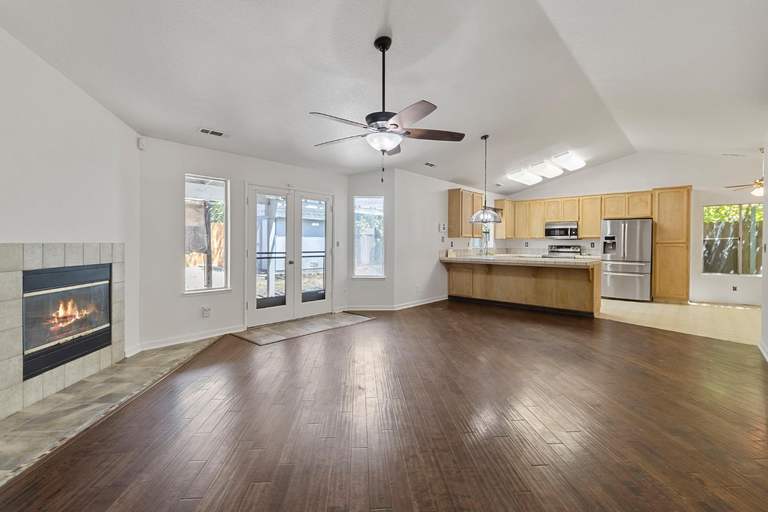 Detail Gallery Image 2 of 25 For 1517 Hackett Road, Ceres,  CA 95307 - 3 Beds | 2 Baths