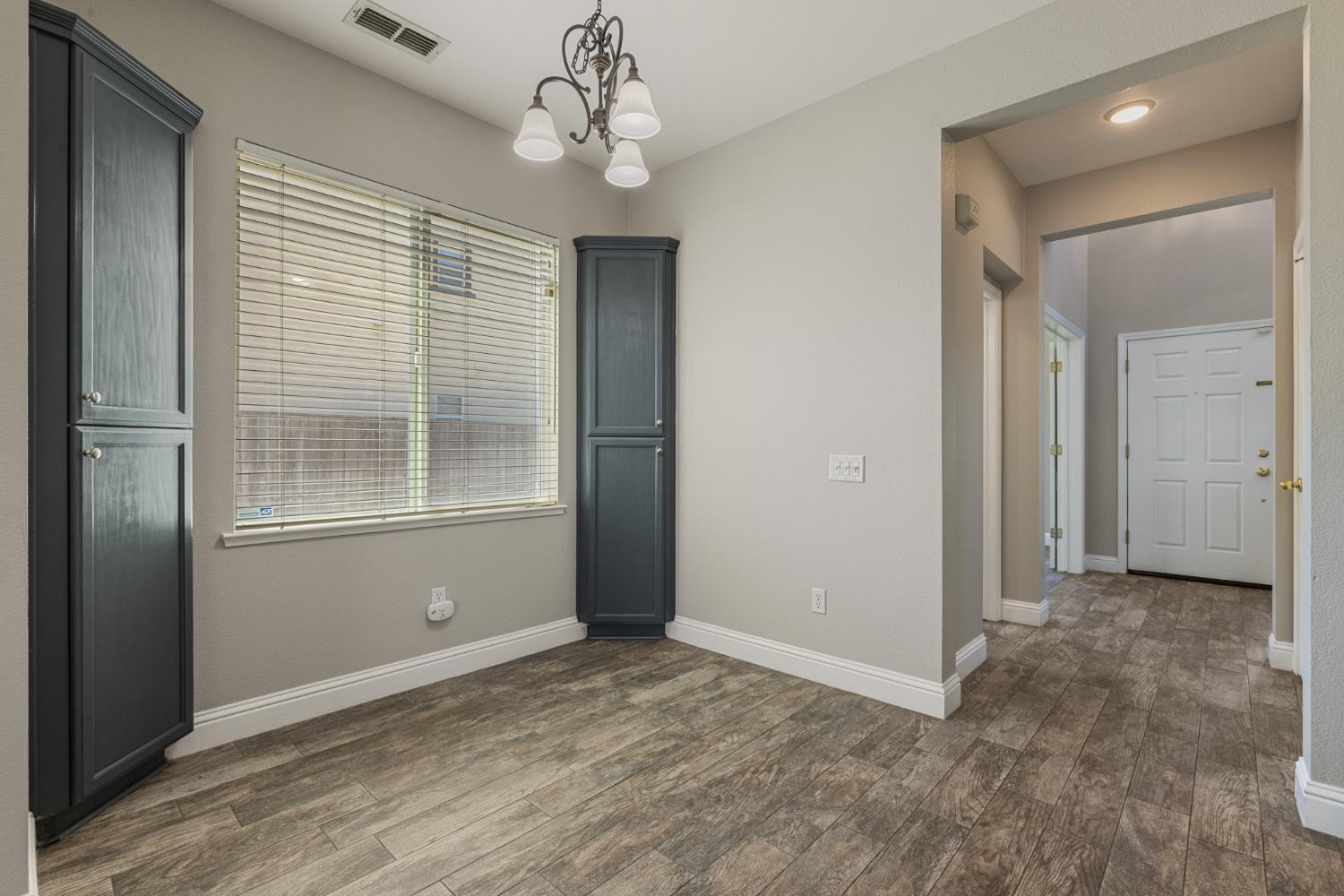 Detail Gallery Image 17 of 55 For 4330 Alba Ct, Turlock,  CA 95382 - 3 Beds | 2/1 Baths