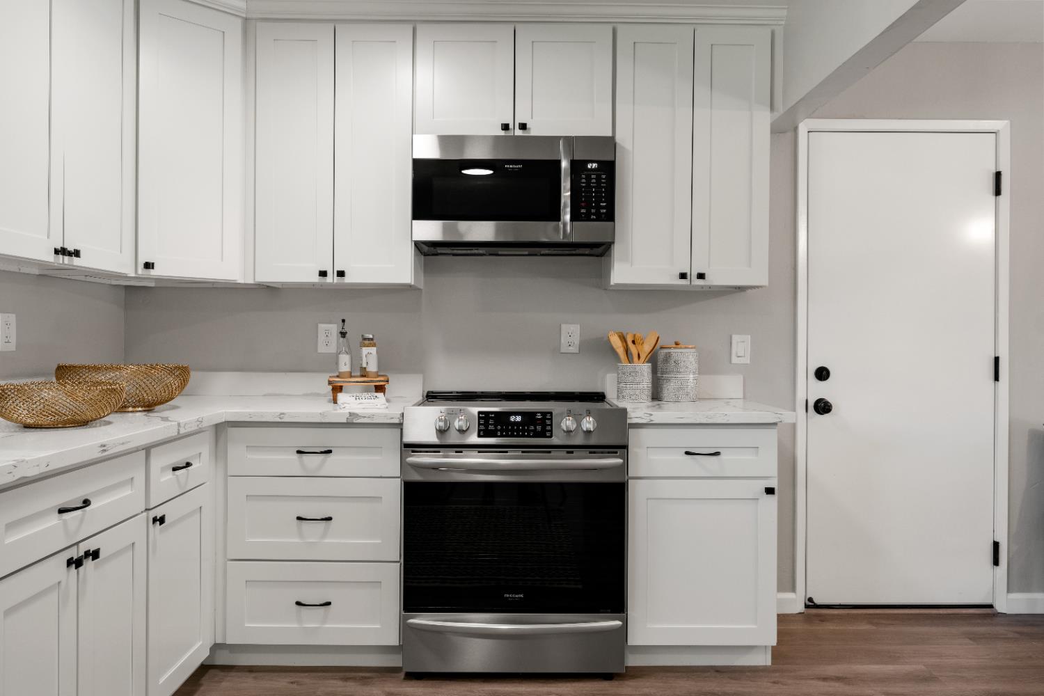 Detail Gallery Image 13 of 49 For 9100 La Serena Dr, Fair Oaks,  CA 95628 - 3 Beds | 2 Baths