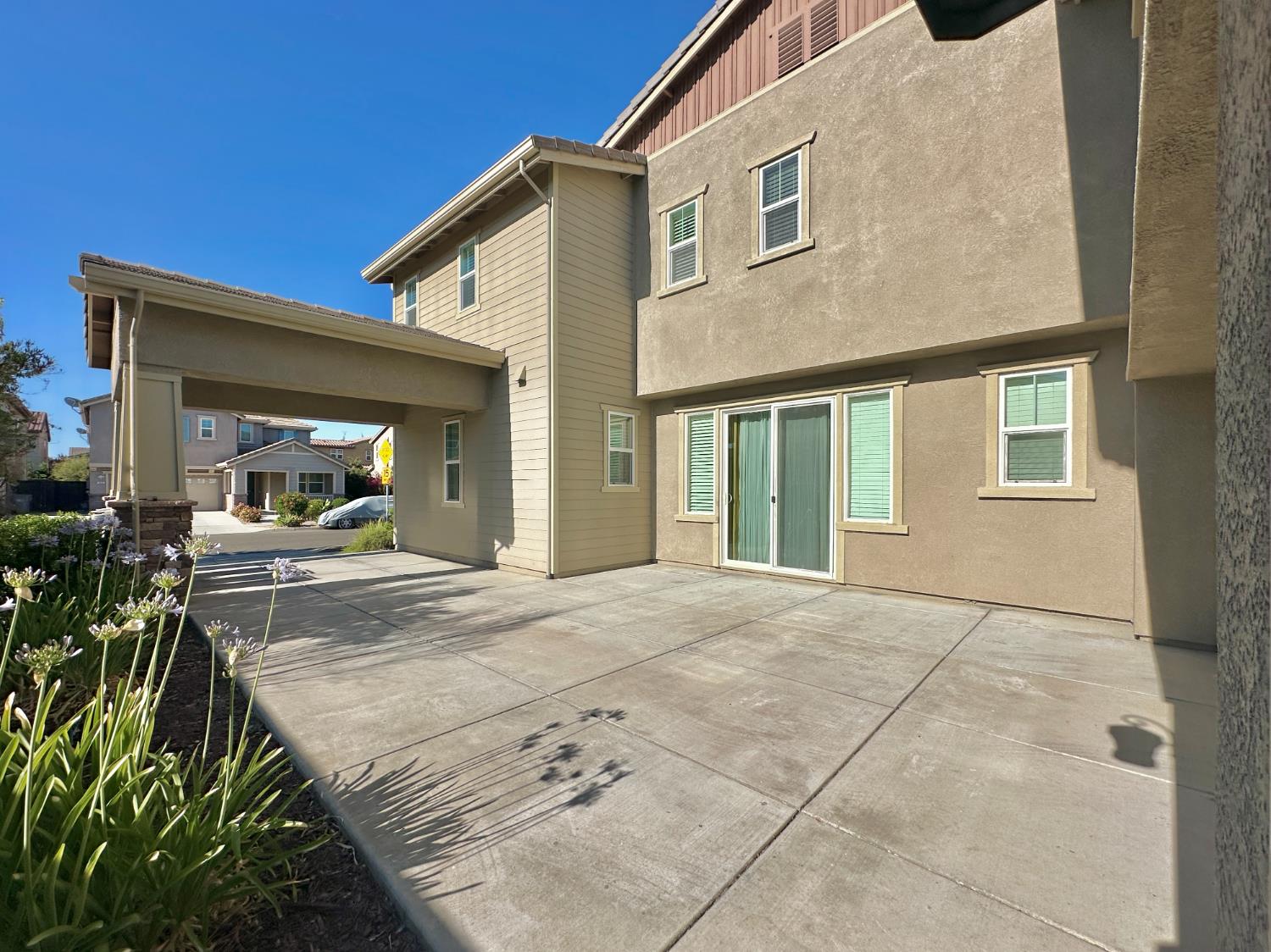 Detail Gallery Image 3 of 33 For 2544 Mack Way, Woodland,  CA 95776 - 4 Beds | 3 Baths
