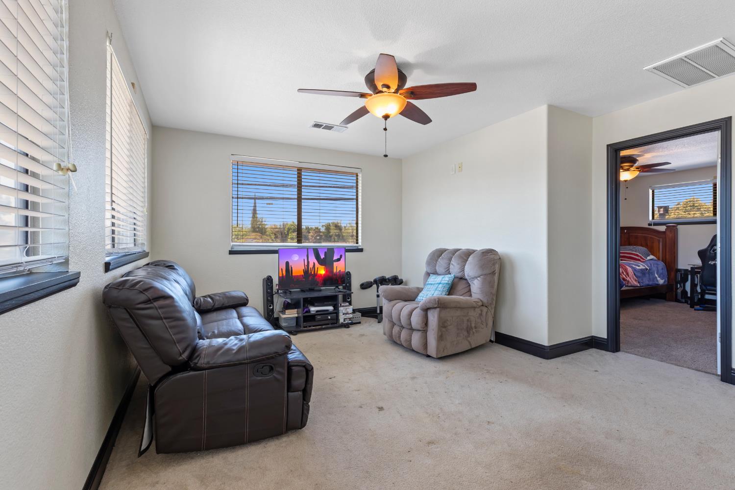 Detail Gallery Image 25 of 36 For 1846 Waring Way, Modesto,  CA 95350 - 5 Beds | 3 Baths
