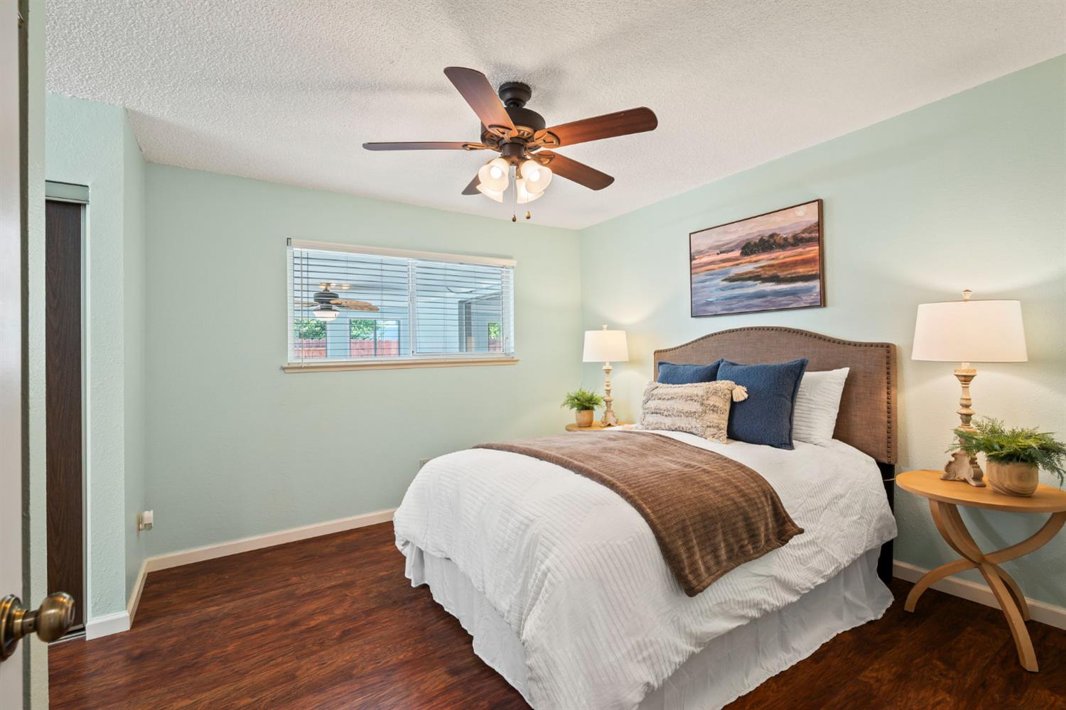 Detail Gallery Image 20 of 32 For 3331 Calico Ct, Sacramento,  CA 95826 - 3 Beds | 2 Baths