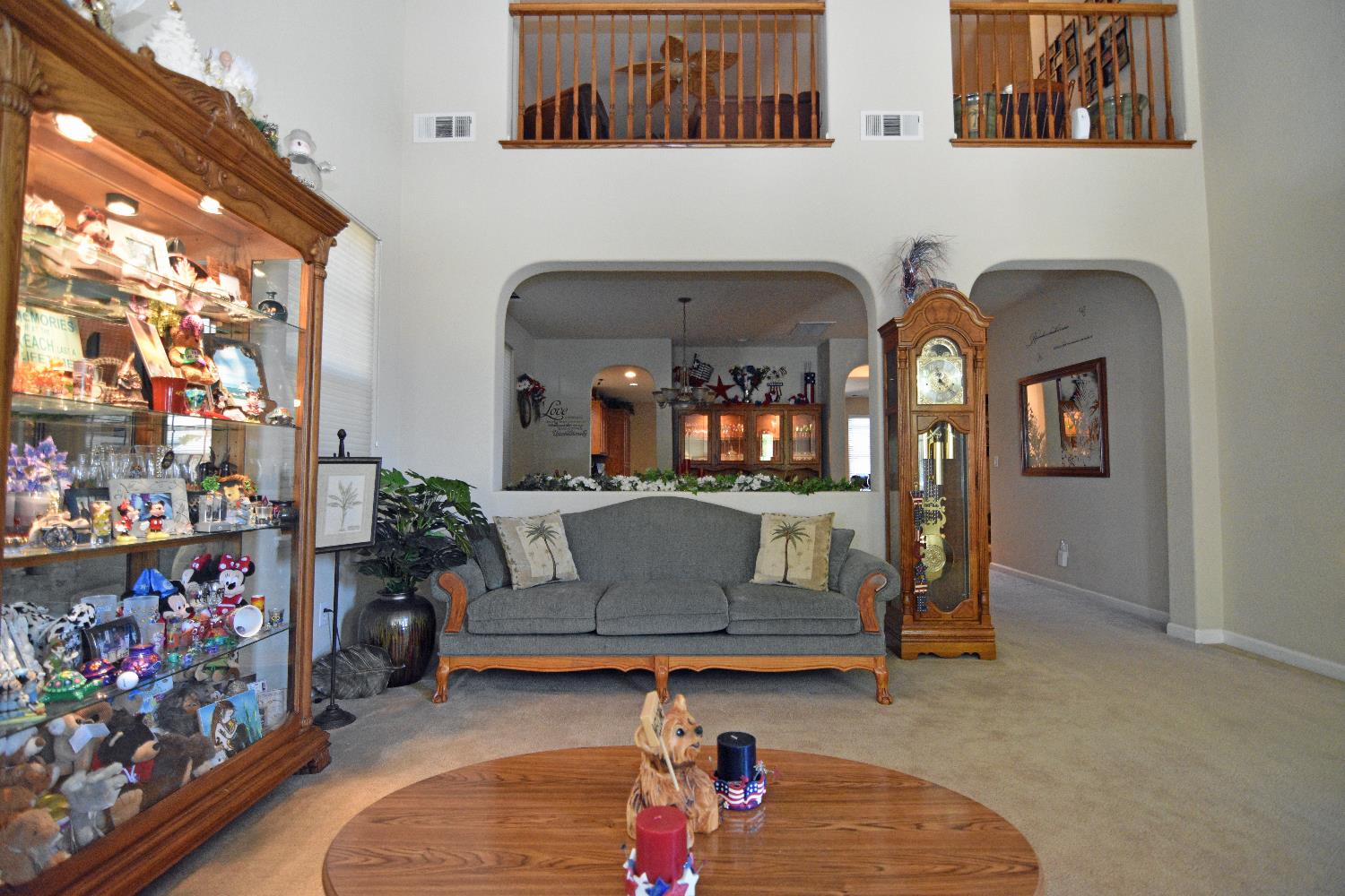 Detail Gallery Image 9 of 62 For 1923 Greenfield Dr, Turlock,  CA 95382 - 5 Beds | 3 Baths
