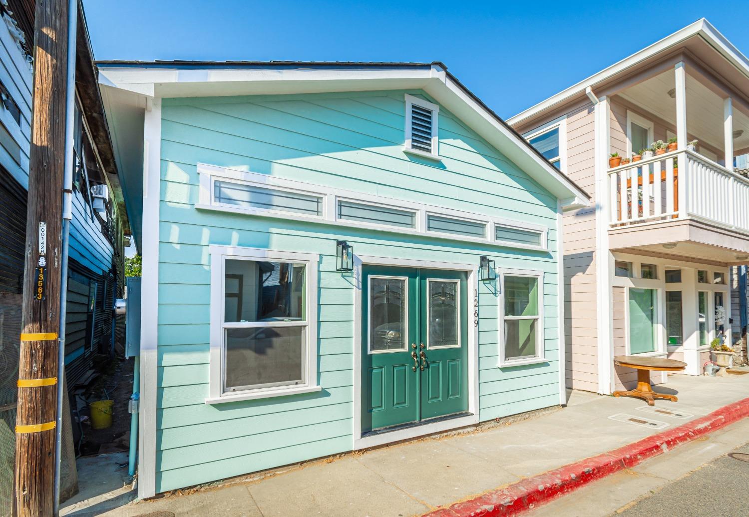 Detail Gallery Image 1 of 84 For 1269 B St, Walnut Grove,  CA 95690 - 4 Beds | 2 Baths
