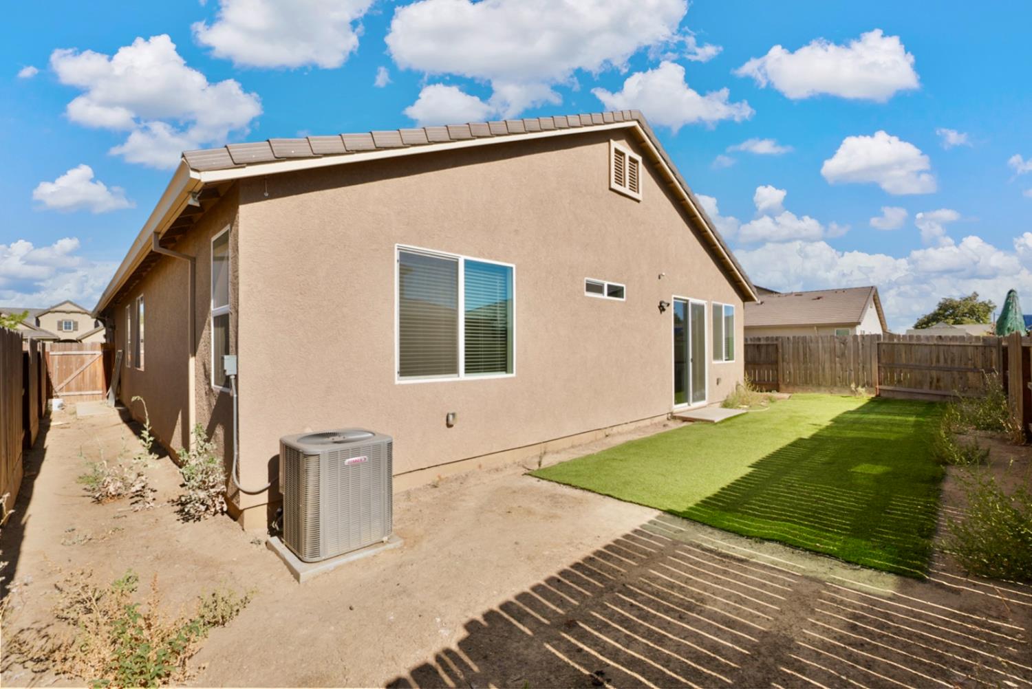 Detail Gallery Image 23 of 33 For 453 Daffodil Dr, Merced,  CA 95341 - 3 Beds | 2 Baths