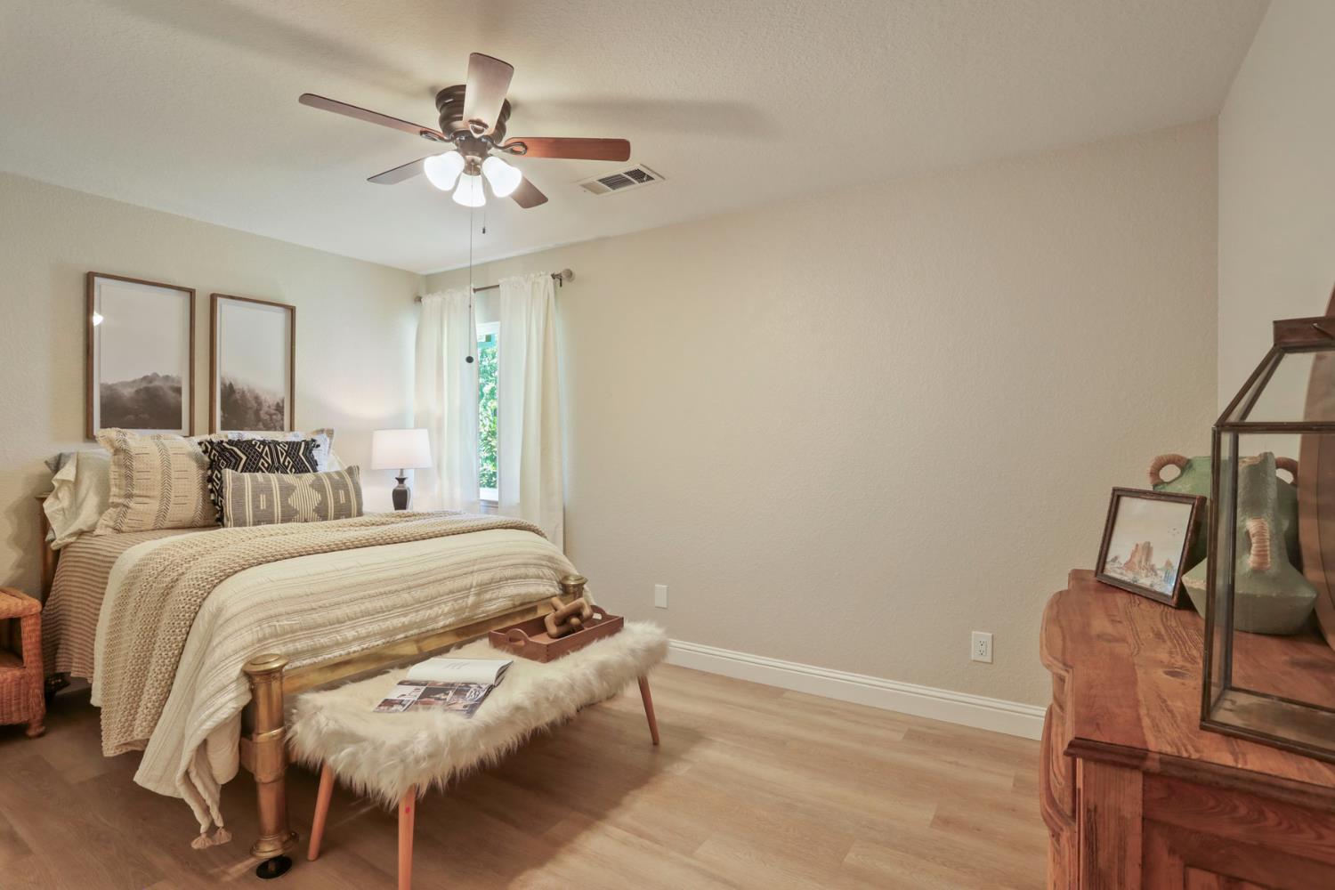 Detail Gallery Image 35 of 56 For 236 Emerson Ave, Modesto,  CA 95350 - 3 Beds | 1/1 Baths