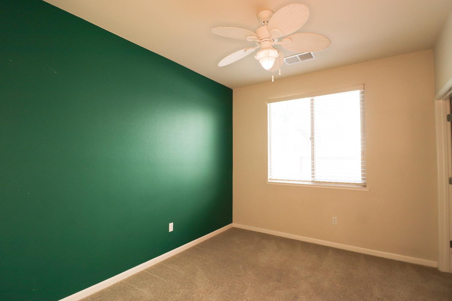 Detail Gallery Image 18 of 32 For 1455 Rock Springs Ave, Manteca,  CA 95337 - 4 Beds | 3 Baths