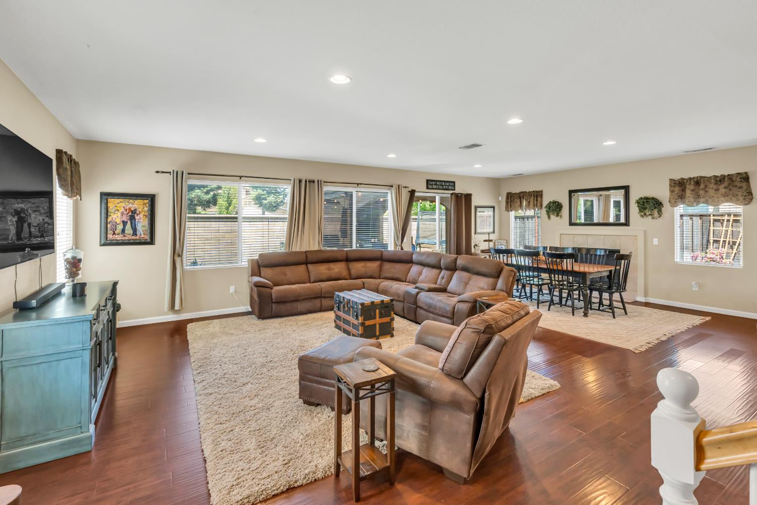 Detail Gallery Image 6 of 53 For 3962 Martis St, West Sacramento,  CA 95691 - 4 Beds | 2/1 Baths