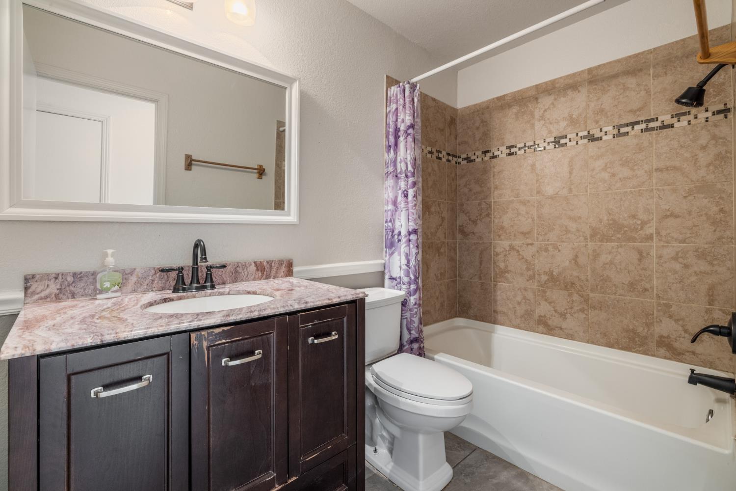 Detail Gallery Image 17 of 33 For 633 Waddell Way, Modesto,  CA 95357 - 3 Beds | 2 Baths