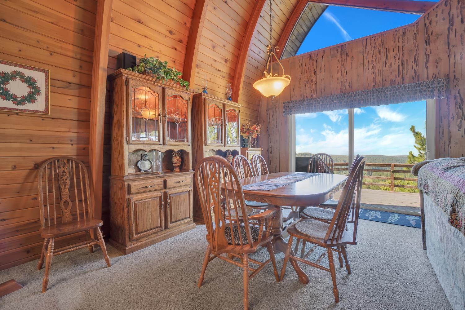 Detail Gallery Image 8 of 46 For 1262 Pebble Beach Way, Arnold,  CA 95223 - 3 Beds | 3 Baths