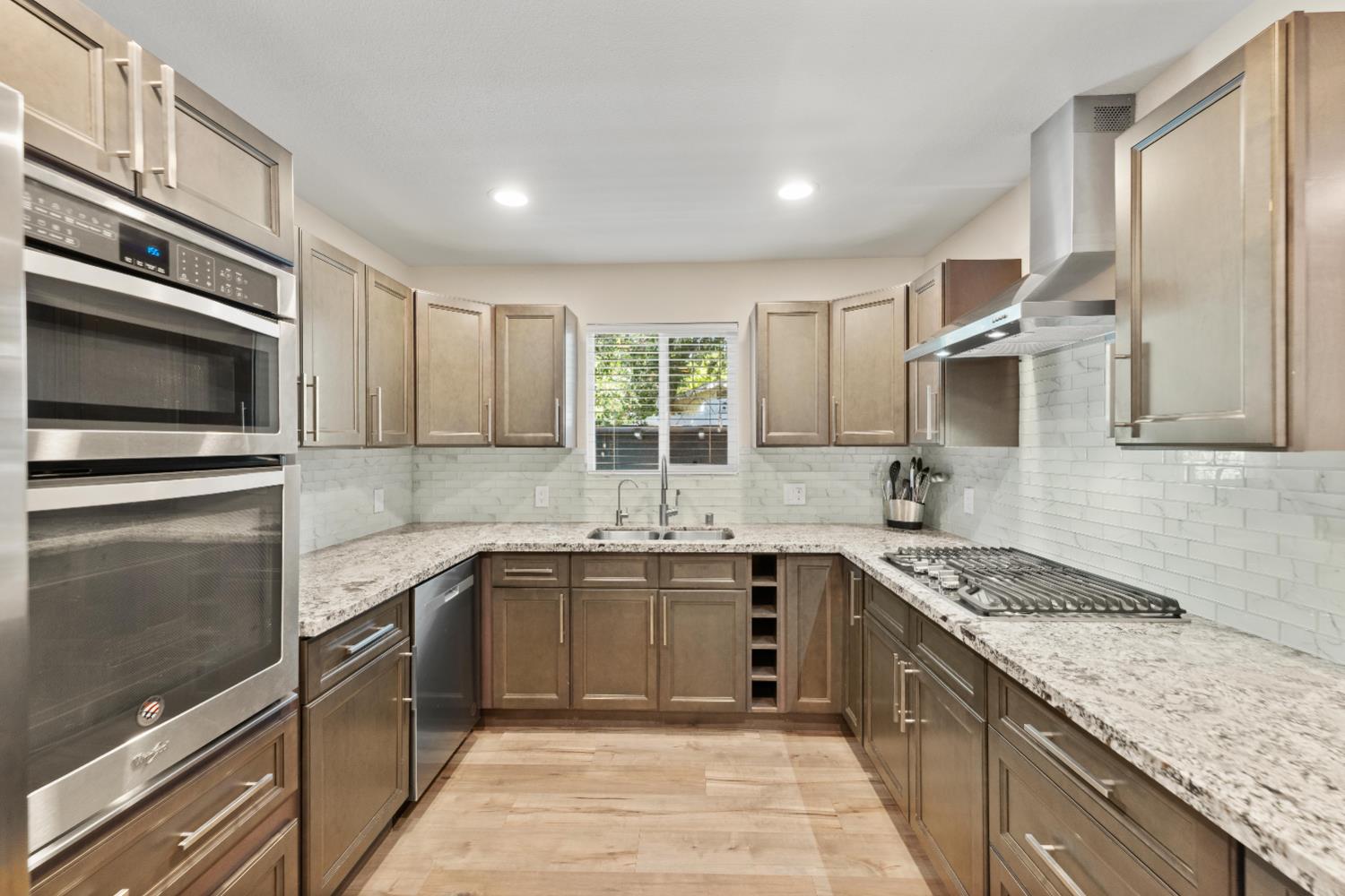 Detail Gallery Image 18 of 60 For 6936 Kon Tiki Dr, Orangevale,  CA 95662 - 4 Beds | 2/1 Baths