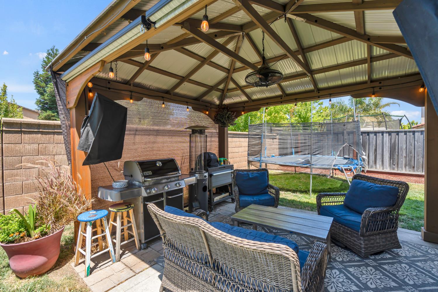 Detail Gallery Image 43 of 53 For 3962 Martis St, West Sacramento,  CA 95691 - 4 Beds | 2/1 Baths