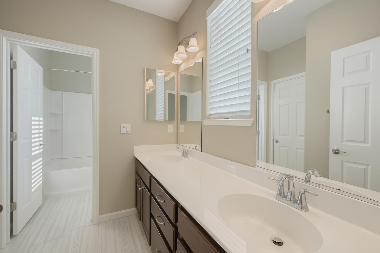 Detail Gallery Image 25 of 33 For 2544 Mack Way, Woodland,  CA 95776 - 4 Beds | 3 Baths