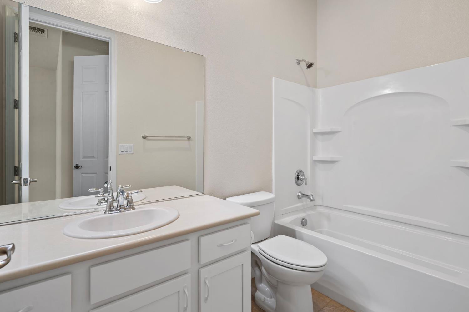 Detail Gallery Image 34 of 55 For 1264 Elm Ridge St, Manteca,  CA 95336 - 3 Beds | 2/1 Baths