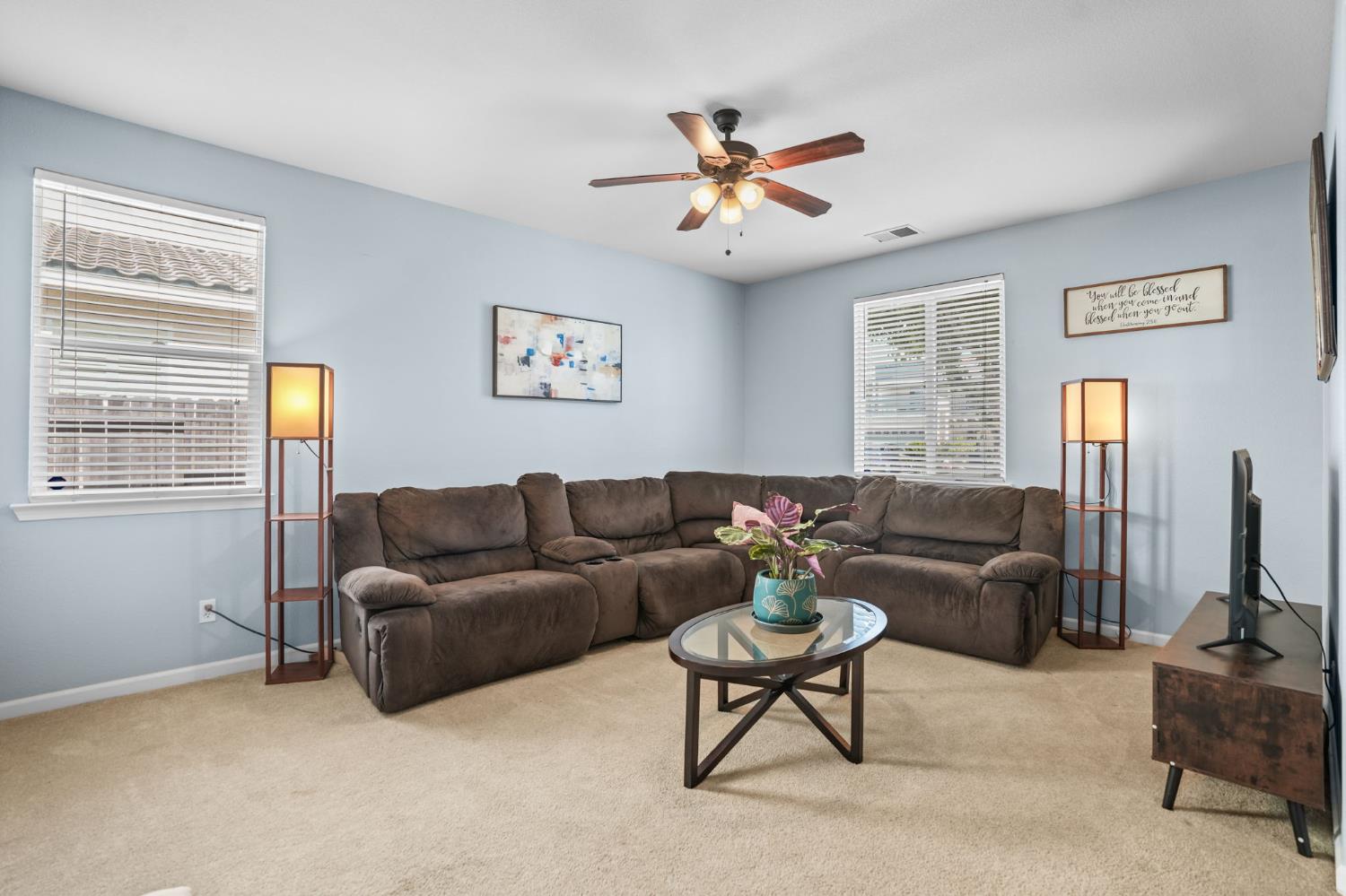 Detail Gallery Image 7 of 41 For 2512 Cancun Ct, Modesto,  CA 95355 - 3 Beds | 2/1 Baths