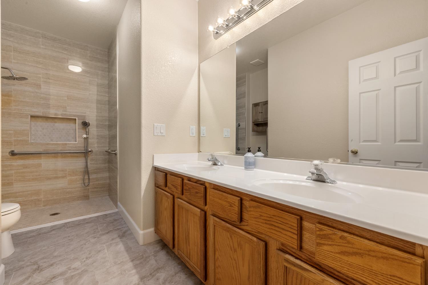 Detail Gallery Image 20 of 55 For 3917 Dragoo Park Dr, Modesto,  CA 95356 - 4 Beds | 2 Baths