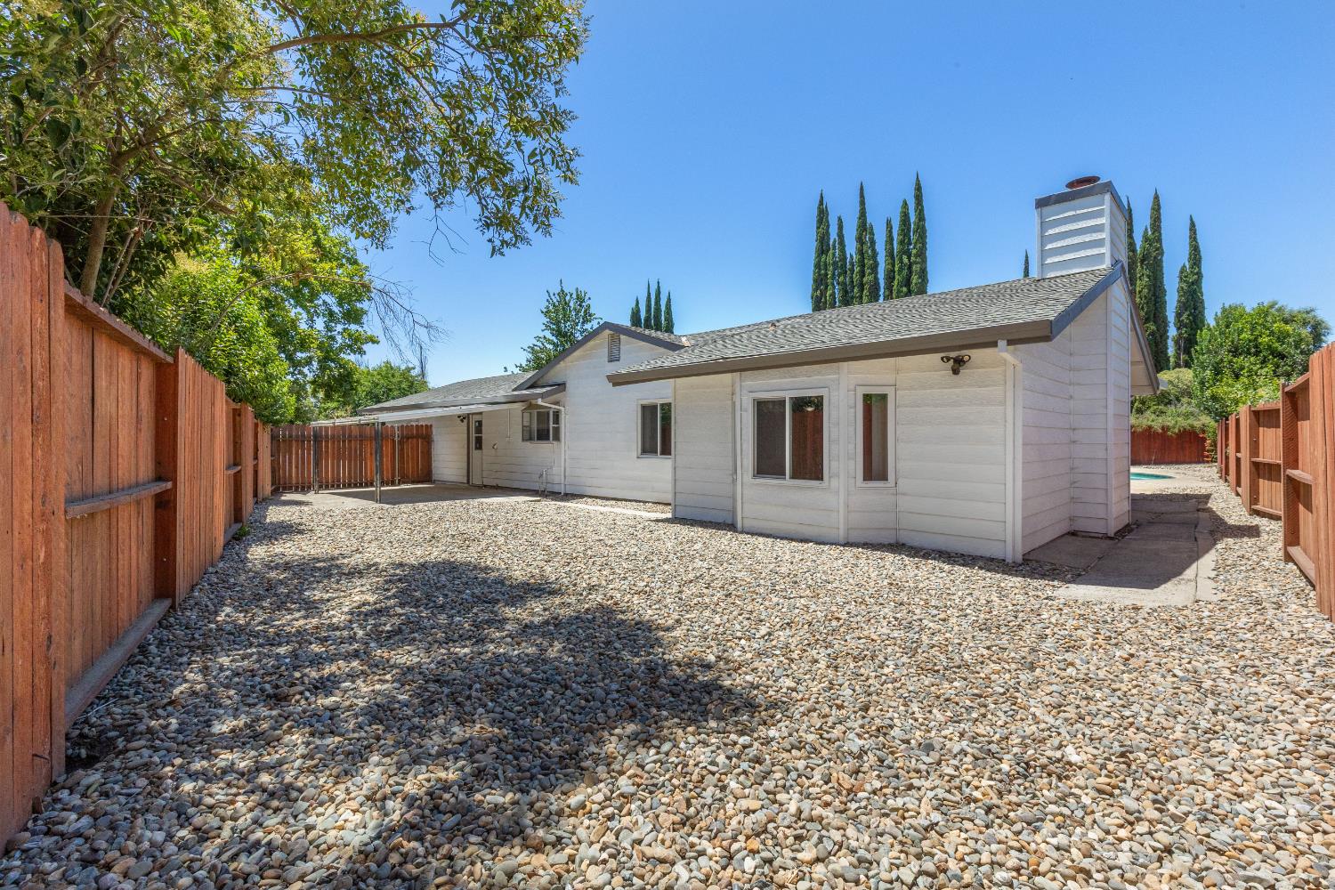 Detail Gallery Image 37 of 40 For 2537 Warrego Way, Sacramento,  CA 95826 - 4 Beds | 2/1 Baths