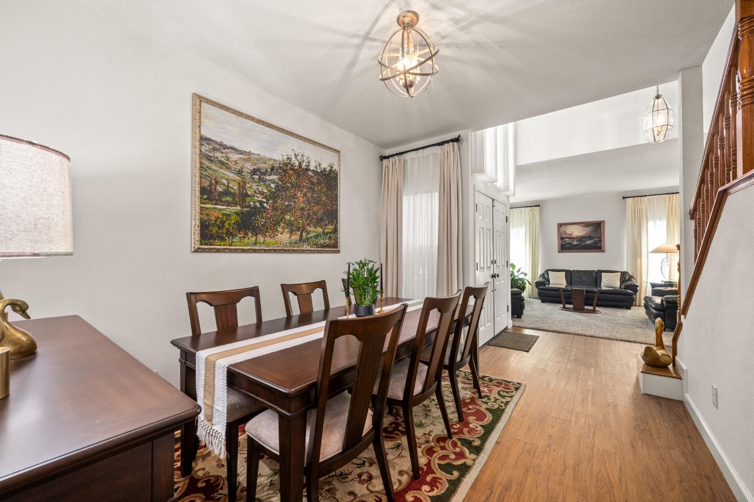 Detail Gallery Image 10 of 57 For 5100 Homeland Ct, Antelope,  CA 95843 - 6 Beds | 3 Baths
