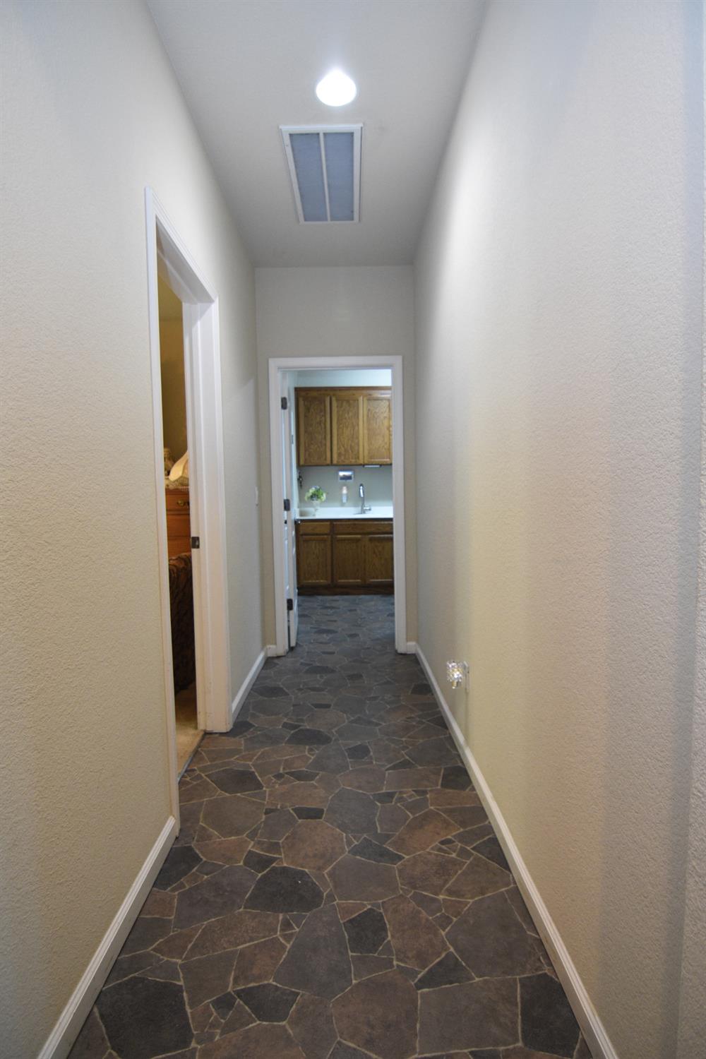 Detail Gallery Image 30 of 62 For 1923 Greenfield Dr, Turlock,  CA 95382 - 5 Beds | 3 Baths