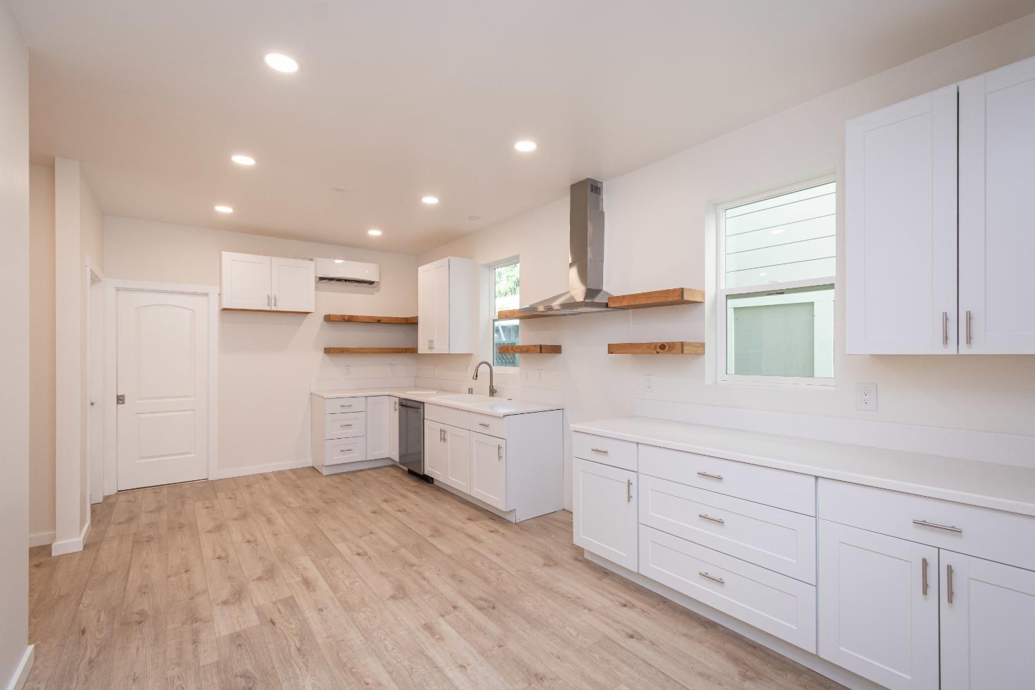 Detail Gallery Image 16 of 84 For 1269 B St, Walnut Grove,  CA 95690 - 4 Beds | 2 Baths