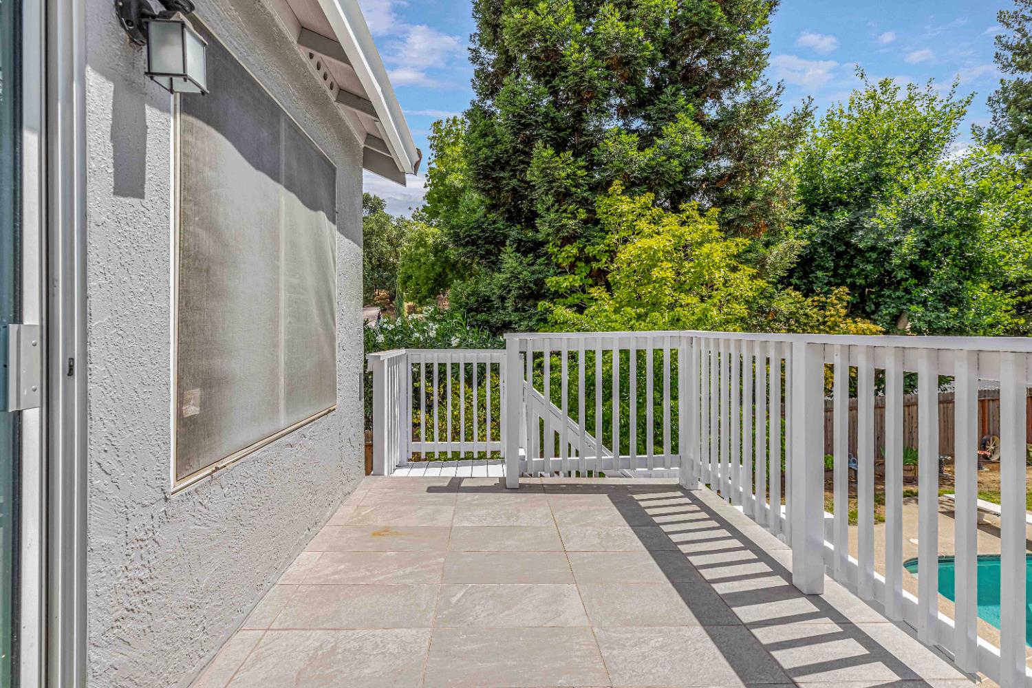 Detail Gallery Image 7 of 32 For 7003 Royal Links Dr, Riverbank,  CA 95367 - 4 Beds | 2/1 Baths